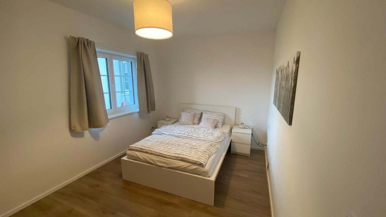 Ferienwohnung Mit Garten 施特拉斯瓦尔兴 外观 照片